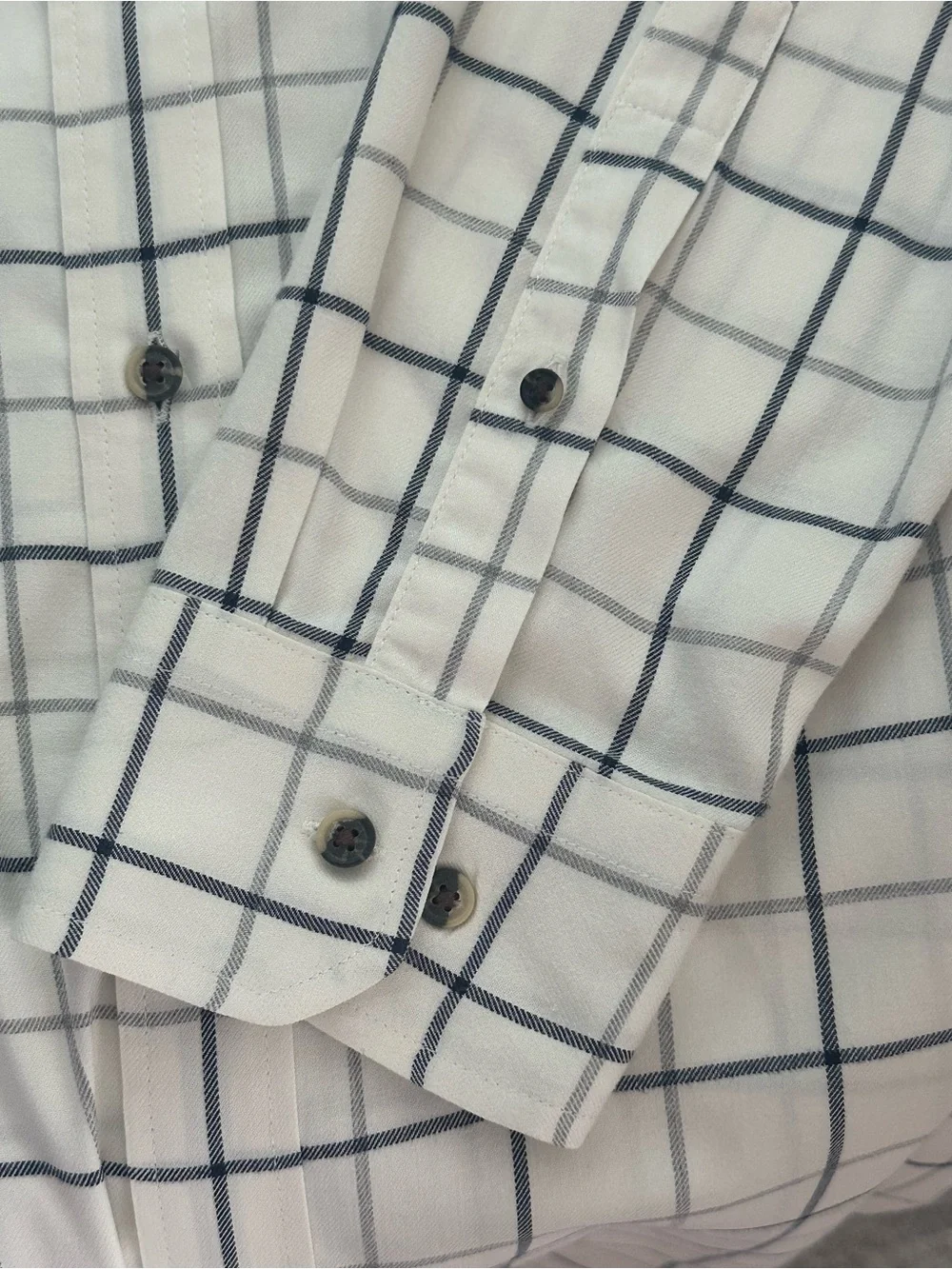 Banana Republic “Untucked Slim Fit” Button-Down Shirt Windowpane Check. Size XL